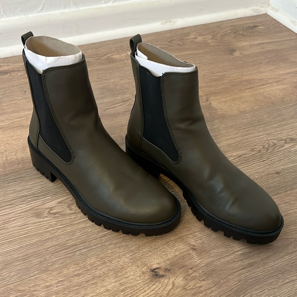 Chelsea boot